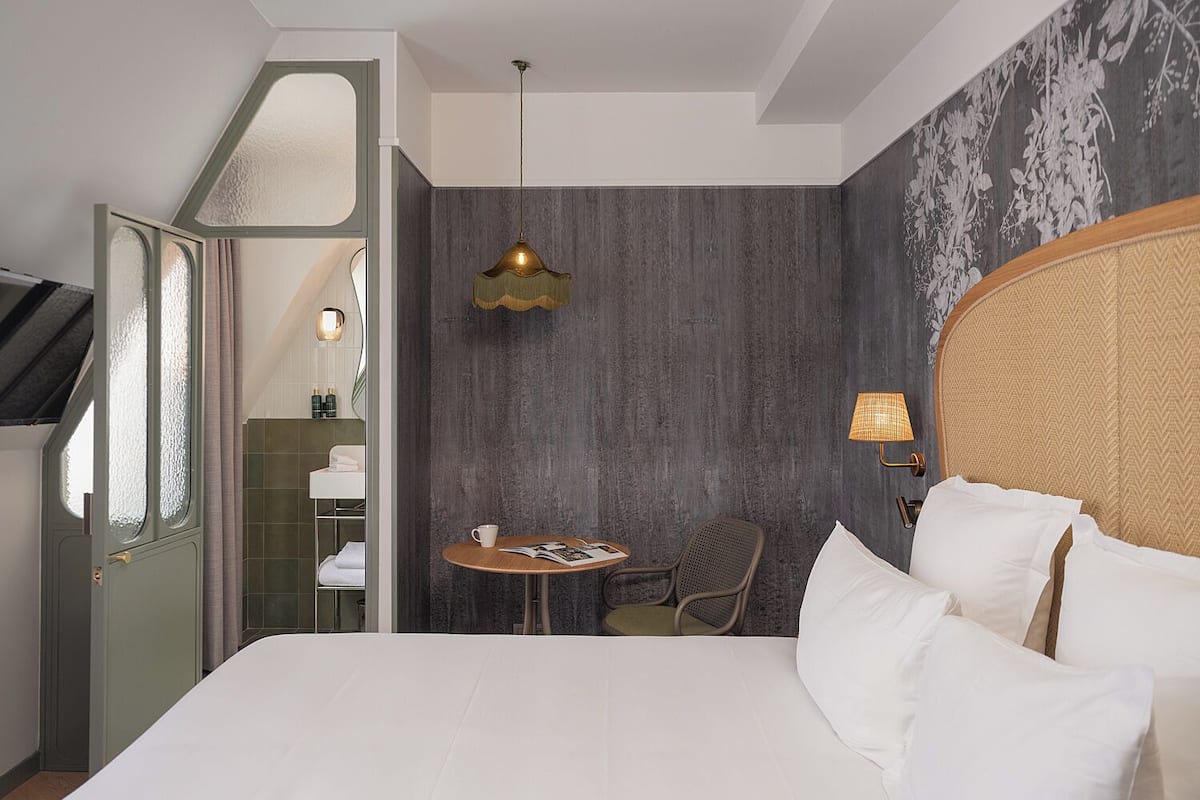 Superior Double Room | 1 bedroom, hypo-allergenic bedding, in-room safe, desk