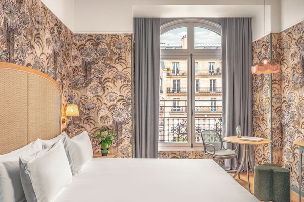 City Double Room | 1 bedroom, hypo-allergenic bedding, in-room safe, desk