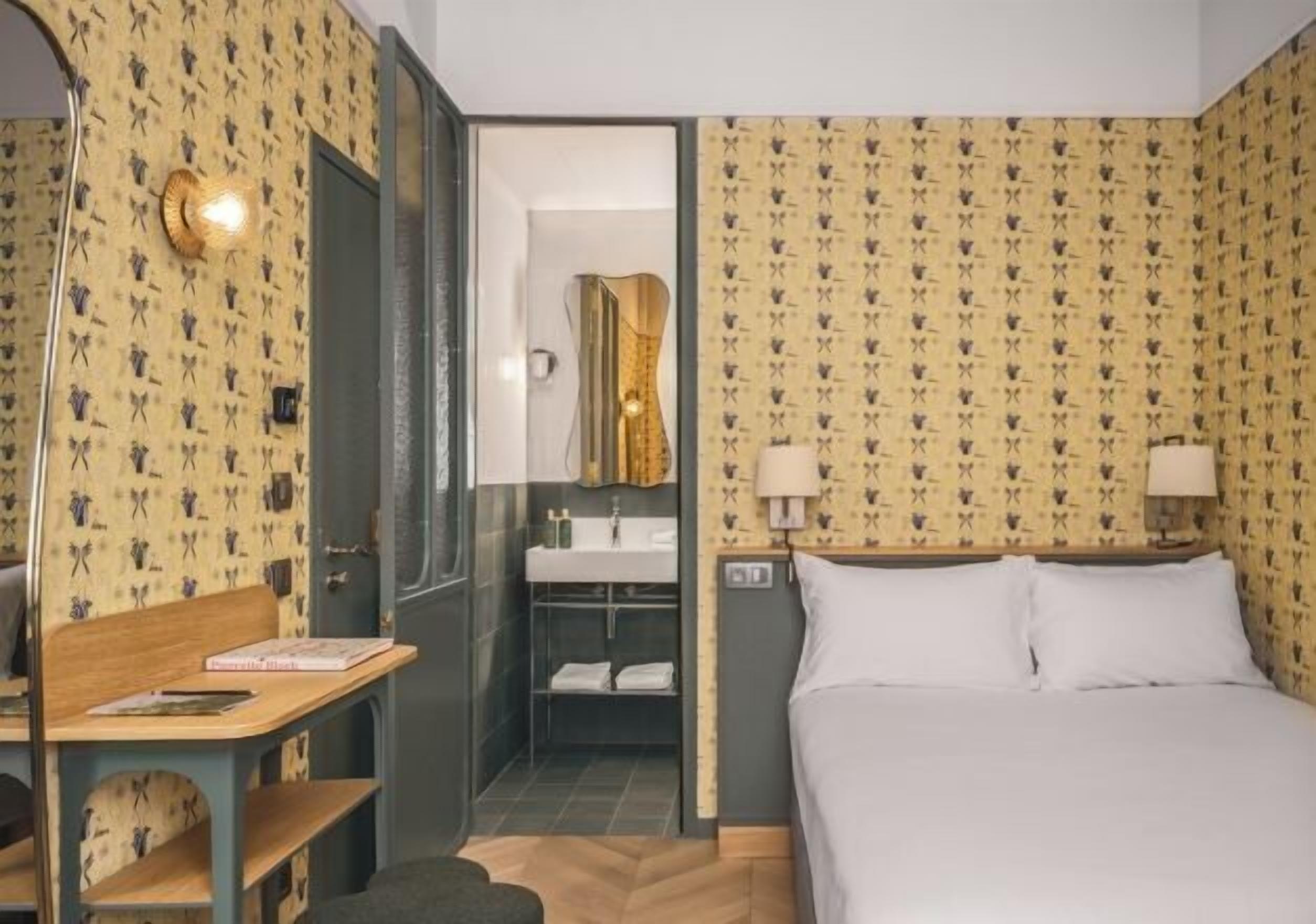 Allergitestet sengetøy, safe på rommet, skrivebord og lydisolert