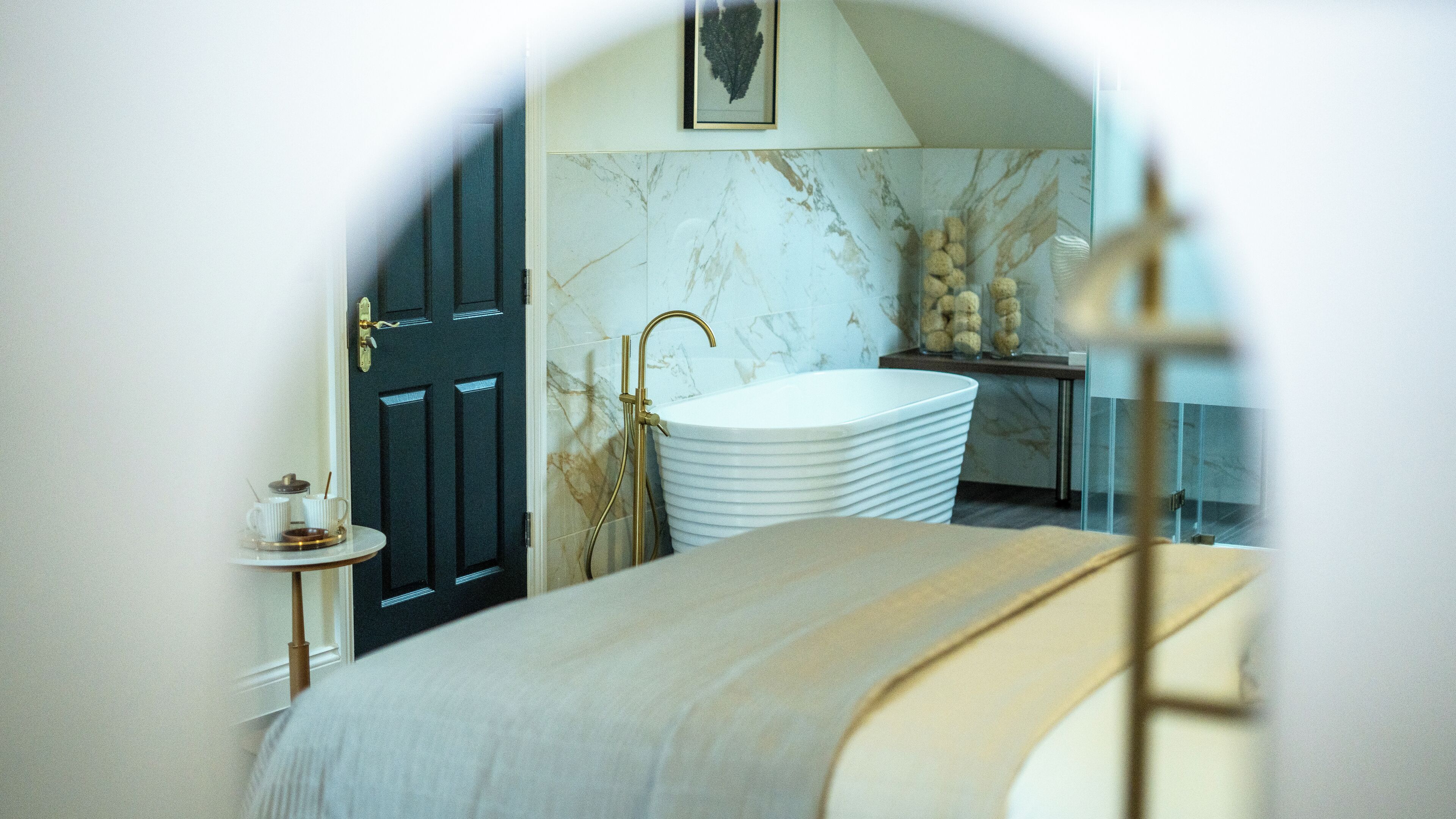 Superior King Room | Free WiFi, bed sheets