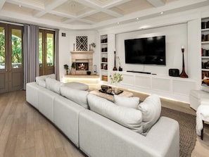 Villa, Mehrere Betten, Poolzugang, Gartenblick (Carolwood Estate) | Innenbereich