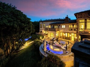 Aerial view - Carolwood - Modern Tuscan Villa With Rolling Lawns and Loggia in Holmby Hills (Beverly Hills)