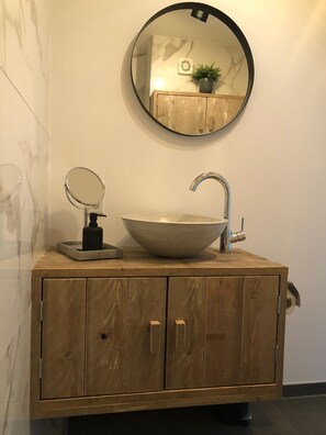 Hair dryer, towels, soap, toilet paper - Ferienwohnung Pistenblick (Winterberg)