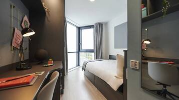 Blackout curtains, free WiFi, bed sheets