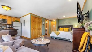 Desk, iron/ironing board, travel crib, WiFi