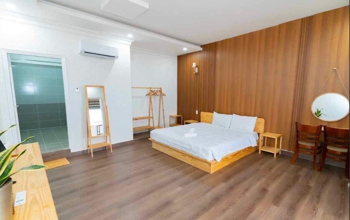 Soundproofing, free WiFi