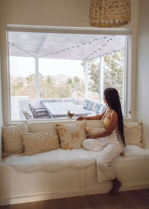 Interior - Villa Paloma By The Cohost Company (Yucca Valley)