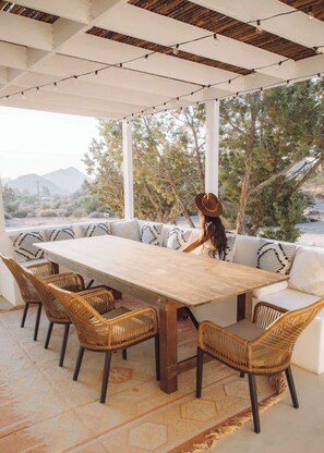 Outdoor dining