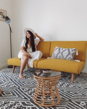 Fernseher, Kamin, Arbeitsbereiche