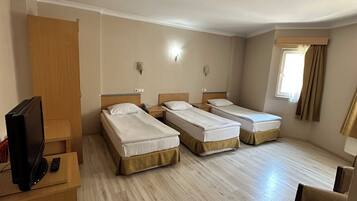 Triple Room | WiFi (free)