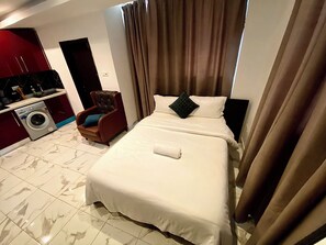 1 bedroom, iron/ironing board, WiFi