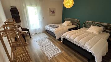 2 chambres, fer et planche Ă repasser, accĂšs Internet, draps fournis