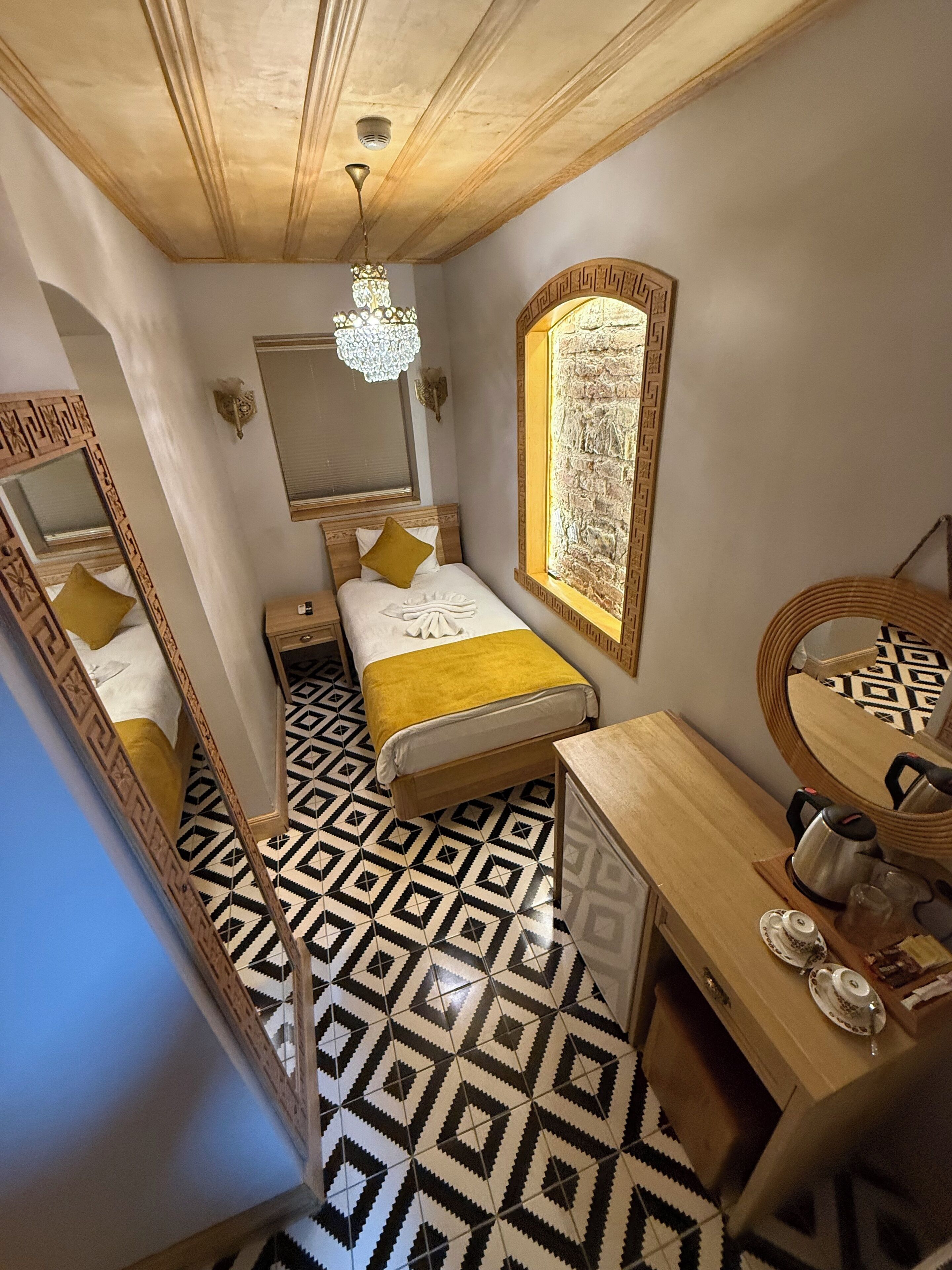 標準客房 | 埃及棉床單、高級寢具、書桌、筆電工作空間