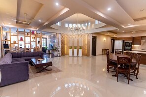 Lobby - Penthouse by Shelton (Rawalpindi)