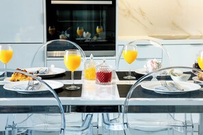 Dining - Oikos luxury central apartment (Agios Nikolaos)