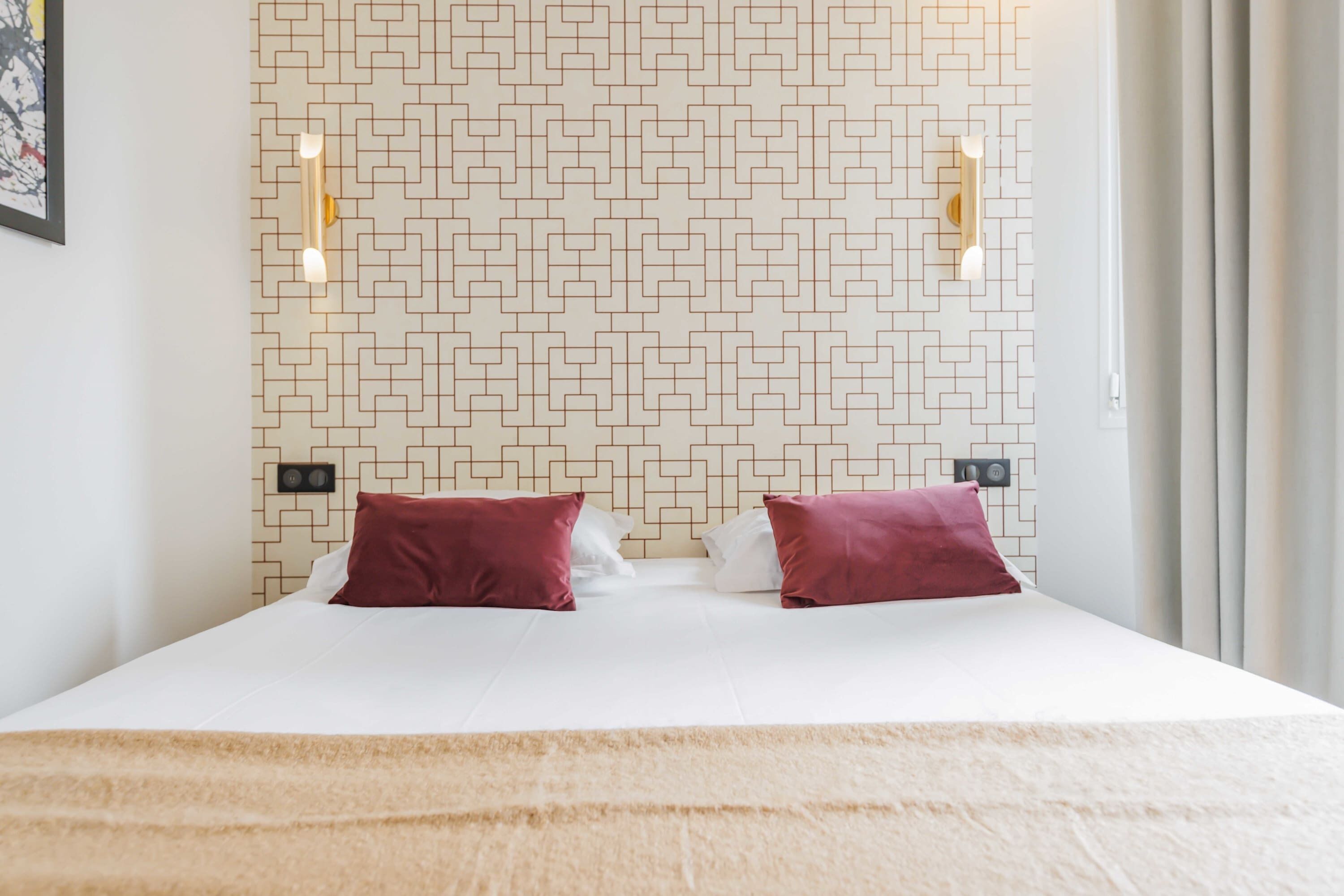 3 Schlafzimmer, Schreibtisch, Bügeleisen/Bügelbrett, WLAN