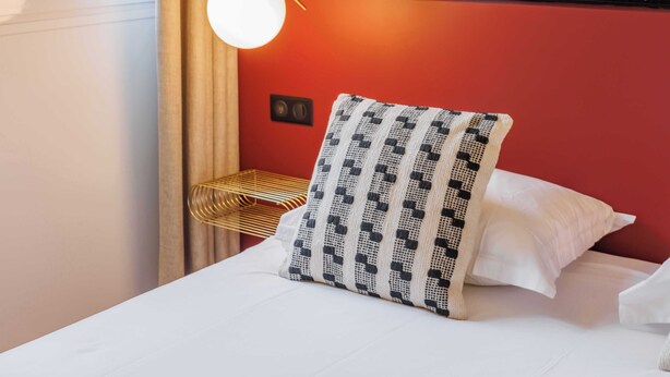 3 bedrooms, desk, iron/ironing board, WiFi - Lovely apartment - 3BR/6P - Canal St Martin (Paris)