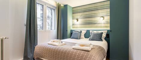 1 habitación, tabla de planchar con plancha, wifi y ropa de cama