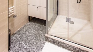 Bathroom - Charming apartment - 1BR/4P - Canal St Martin (Paris)