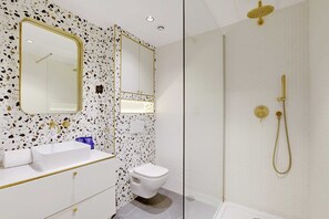 Unclassified image, 3 of 13, button - Charming apartment - 2BR - Canal Saint-Martin (Paris)