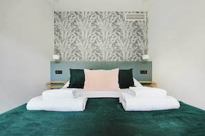 2 slaapkamers, een strijkplank/strijkijzer, wifi, beddengoed