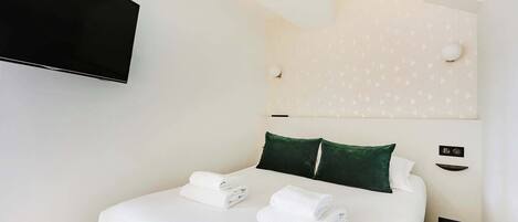 2 soverom, strykejern/-brett, wi-fi og sengetøy