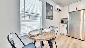Dining - Chic Studio Near TXST University (Kyle)