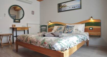 Room-romantic Eco-lodge in the Heart of