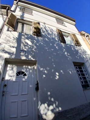 Room, 1 Bedroom, Smoking, Garden View | Property entrance - Room-romantic Eco-lodge in the Heart of (Trieste)
