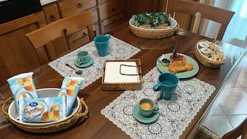 Tägliches inbegriffenes Frühstücksbuffet