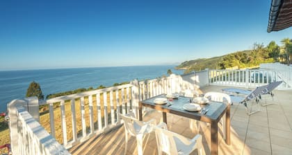 Zeruhaundi - baskeyrentals