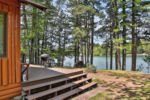 Stepaway Vacation Rentals- Getaway Cabin