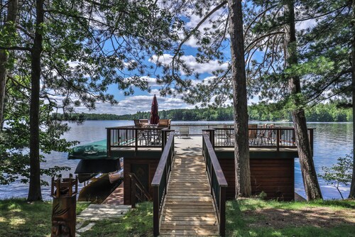 Stepaway Vacation Rentals-Adlersee Lakehouse on lovely Eagle Lake