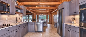 Stepaway Vacation Rentals-Adlersee Lakehouse on lovely Eagle Lake