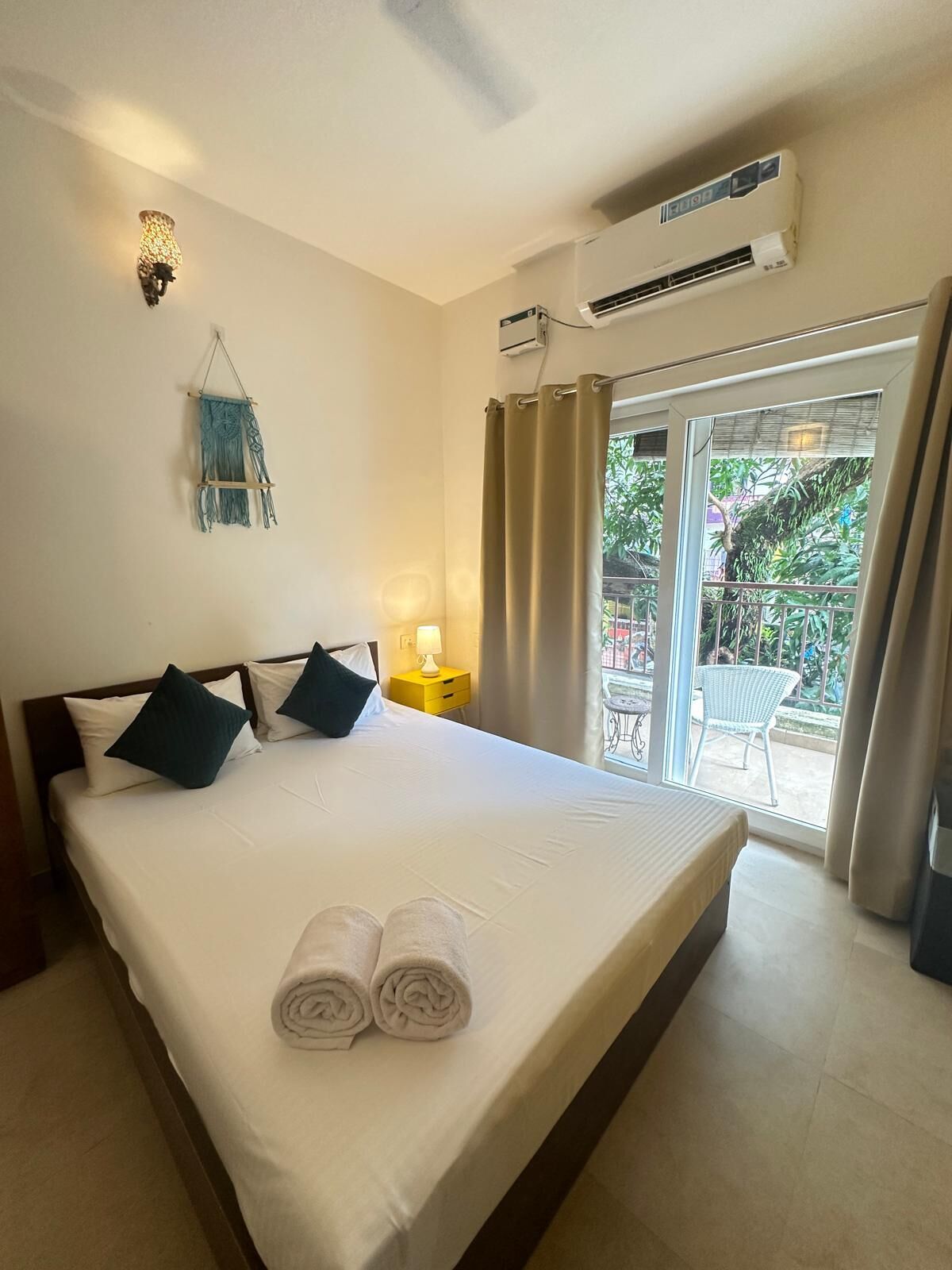 1 habitación, tabla de planchar con plancha, wifi y ropa de cama 