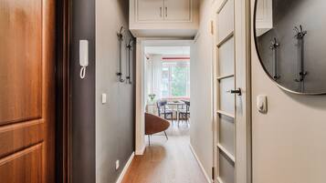 2 bedrooms, individually decorated, individually furnished, desk