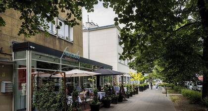 ShortStayPoland Francuska B161