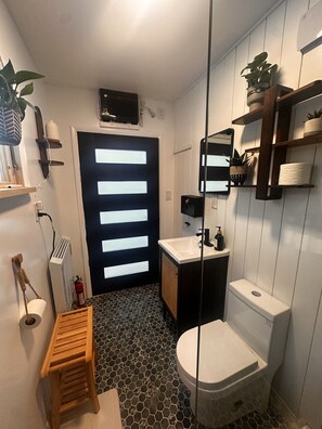 Towels - Amanita Dome. All-inclusive food and drinks. (Cambridge)