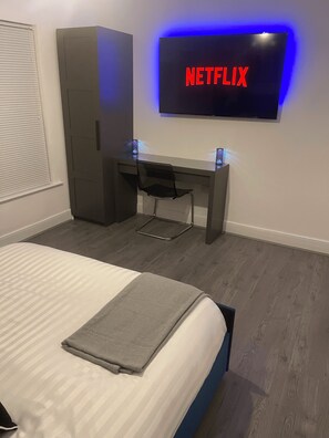 2 dormitorios, tabla de planchar con plancha, wifi y ropa de cama