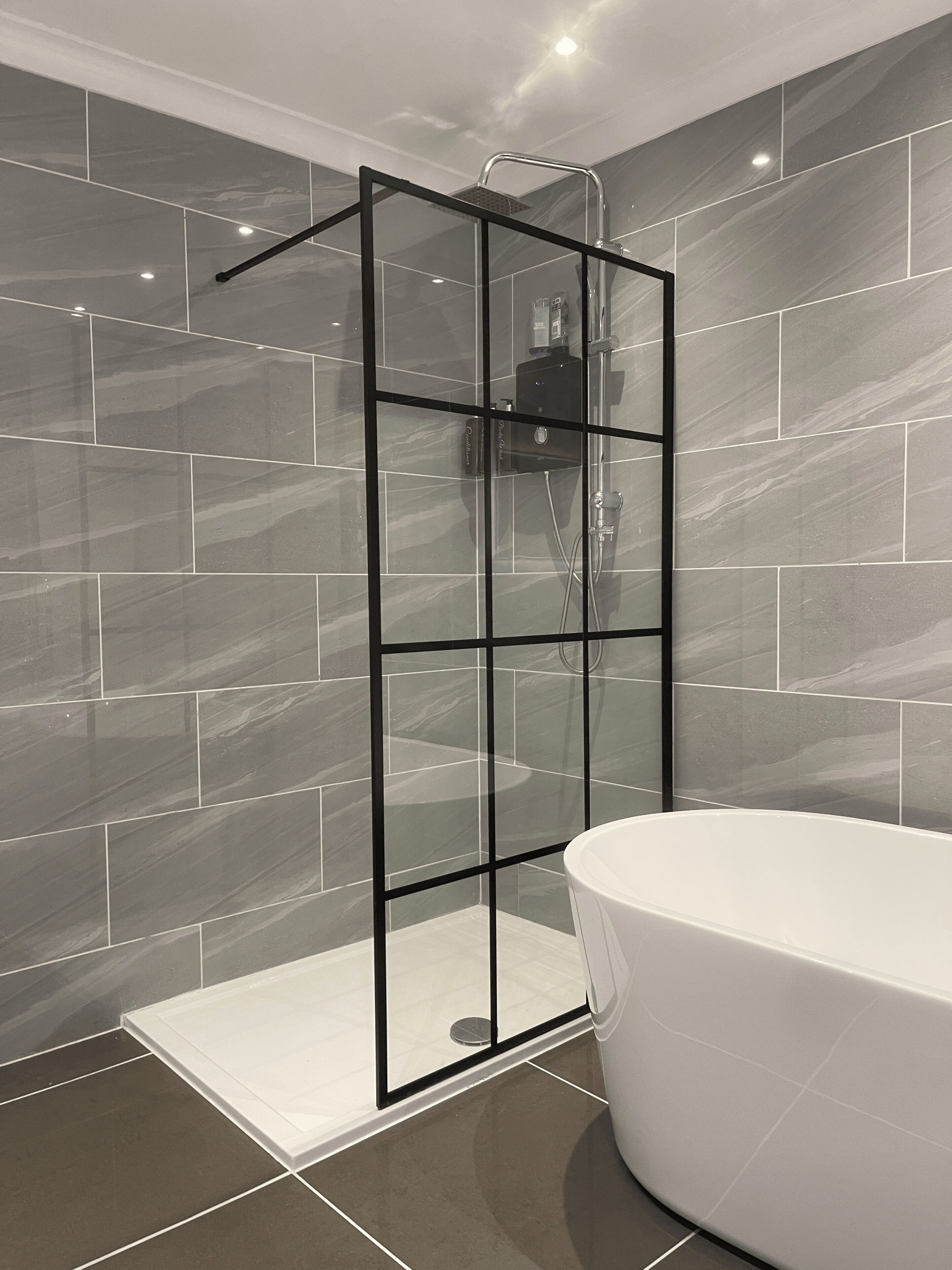 Handtücher, Seife, Shampoo, Toilettenpapier