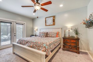 Interior - Pool & Hot Tub at Home in Cape Coral (Cape Coral)