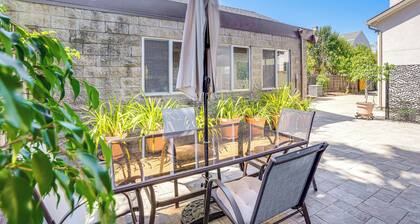 Alameda Studio w/ Patio: 3 Mi to Oakland Coliseum!