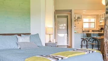 Apartment (0 Bedroom) | Interior