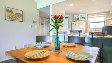 Apartment (0 Bedroom) | Interior