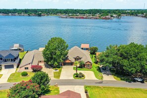 House (4 Bedrooms) | Interior - Conroe Lake House: Luxe Pool, Private Dock & Games (Willis)