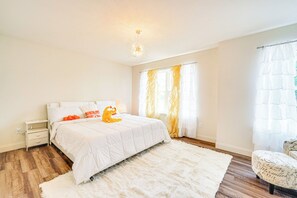 House (5 Bedrooms) | Interior