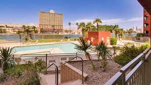 Interior - Riverfront Bullhead City Condo Near Casinos! (Bullhead City)