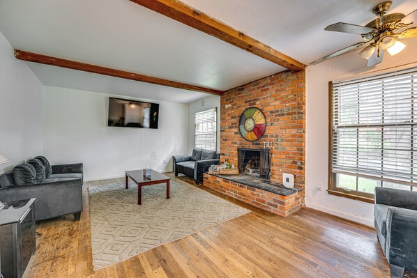 House (4 Bedrooms) | Interior - Spacious Southfield Home w/ Patio & Yard! (Southfield)