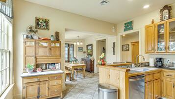 House (2 Bedrooms) | Bahagian dalam