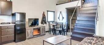 Oatman Studio w/ Fire Pit Near Bullhead City!